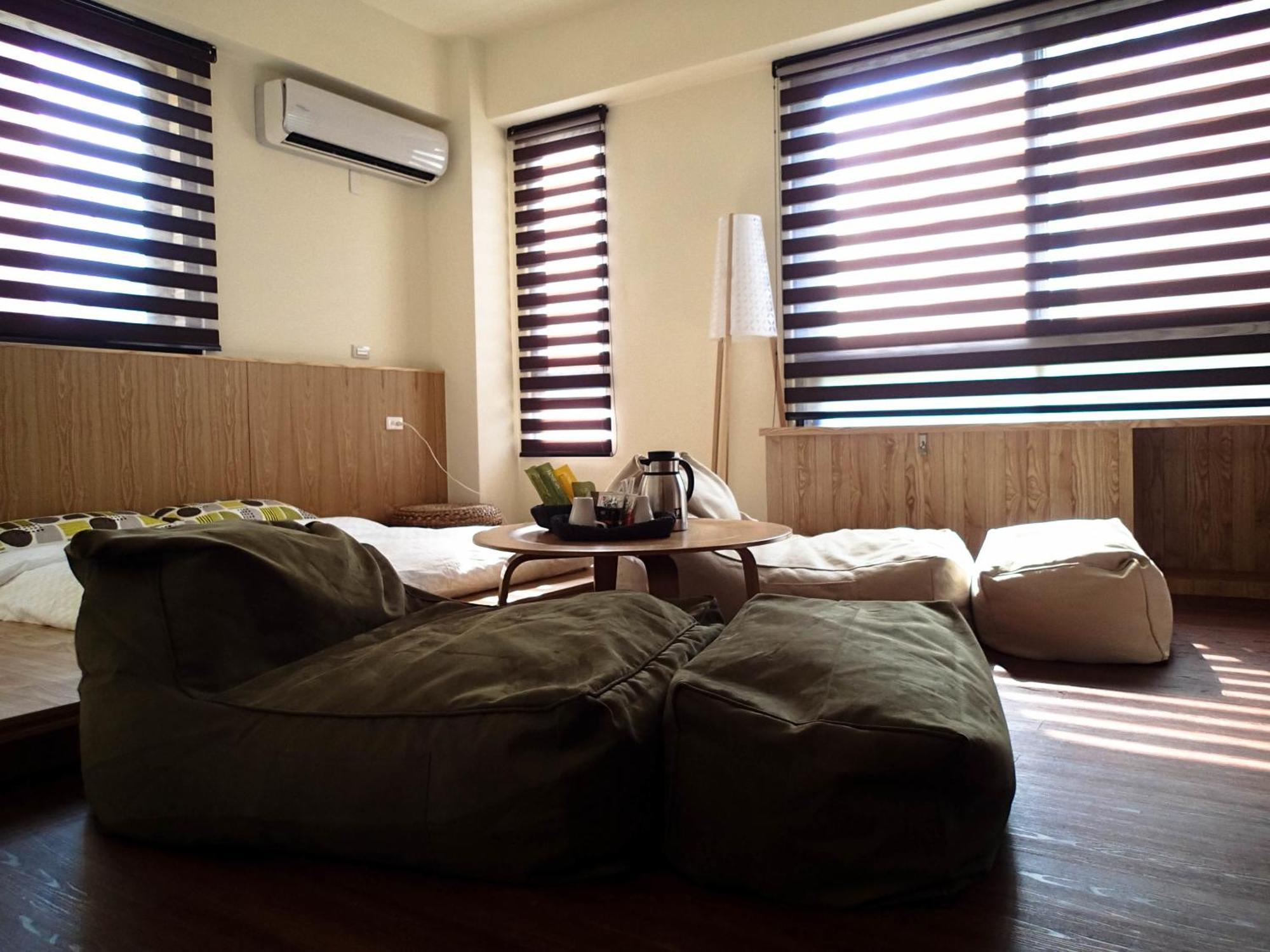 Meow G Cafe Hostel Kota Hualien Ruang foto